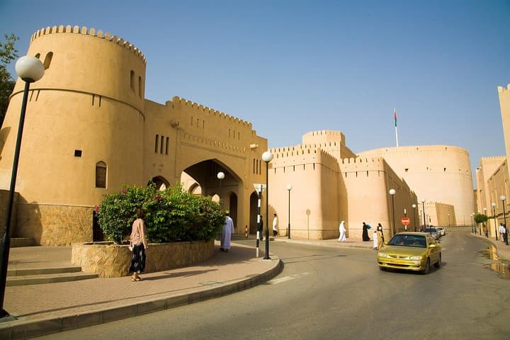 Nizwa, Jabreen & Bahla: A Day Exploring Oman’s Ancient Forts photo 3