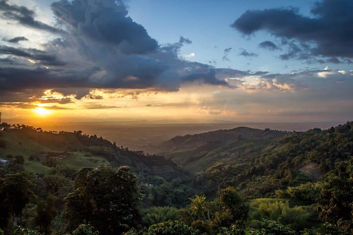 Quindío's Magical Towns: Coffee, Color and Viewpoints from Salento