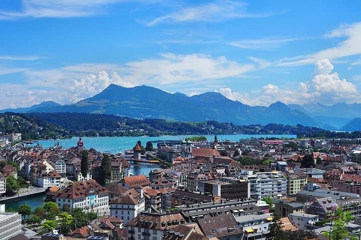 Lucerne Private 2-Hour Walking Tour — Chapel Bridge, Old Town & Lakefront Highlights