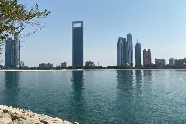 Abu Dhabi Day Tour: Sheikh Zayed Grand Mosque, Corniche & Marina Mall photo 4