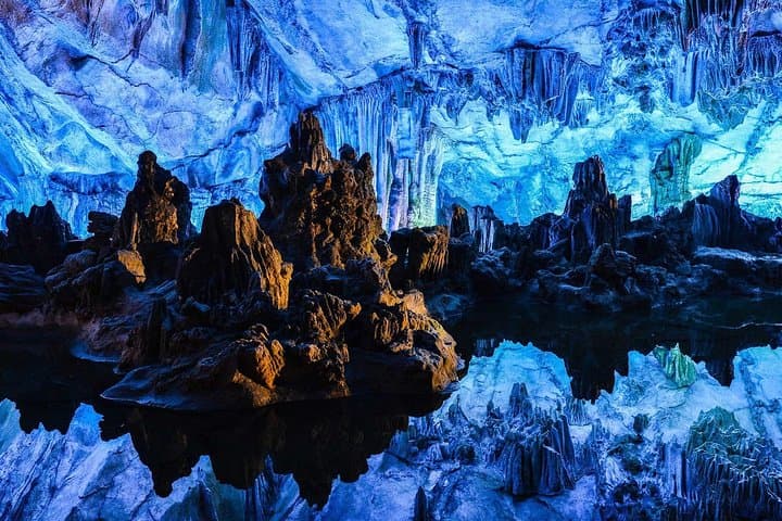 Guilin City Essentials: Reed Flute Cave, Elephant Trunk Hill & Fubo Hill Day Tour photo 2