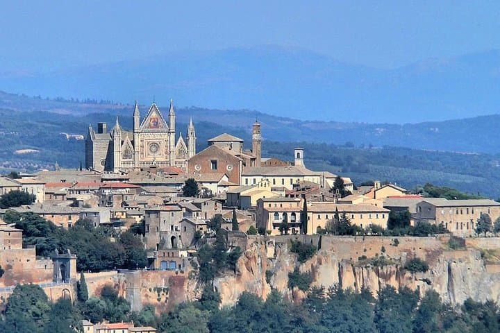 Explore Orvieto: Private Walking Tour of the Duomo and Medieval Streets photo 4