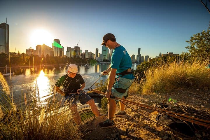 Abseiling the Kangaroo Point Cliffs, Brisbane — Urban Cliff Rappel Experience photo 4