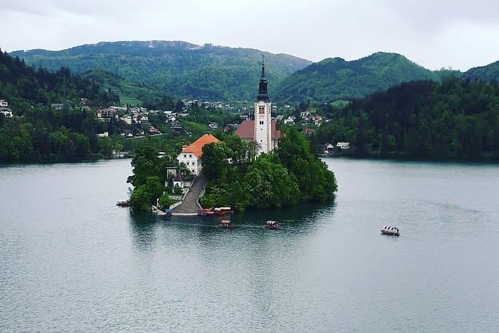 Half-Day Bled Lake Tour from Ljubljana — Pletna Ride & Castle Views photo 1