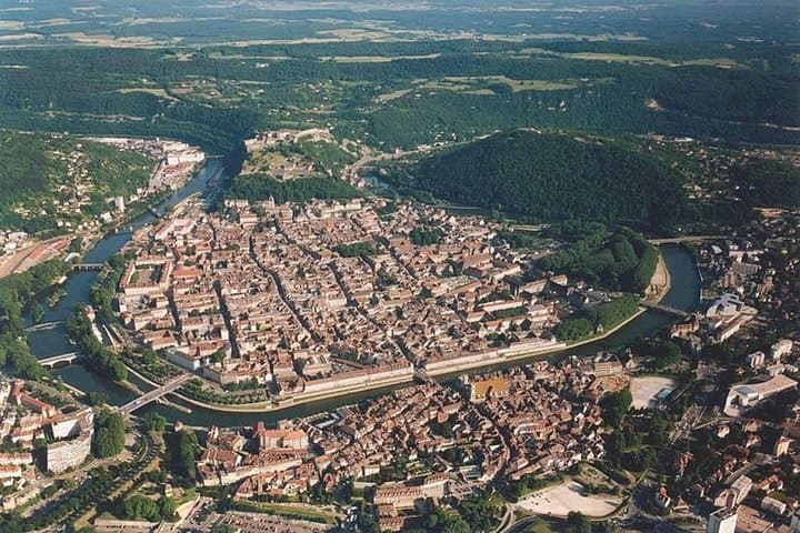 Private Sightseeing Flight Over Toulouse and the Great Pyrenees photo 4