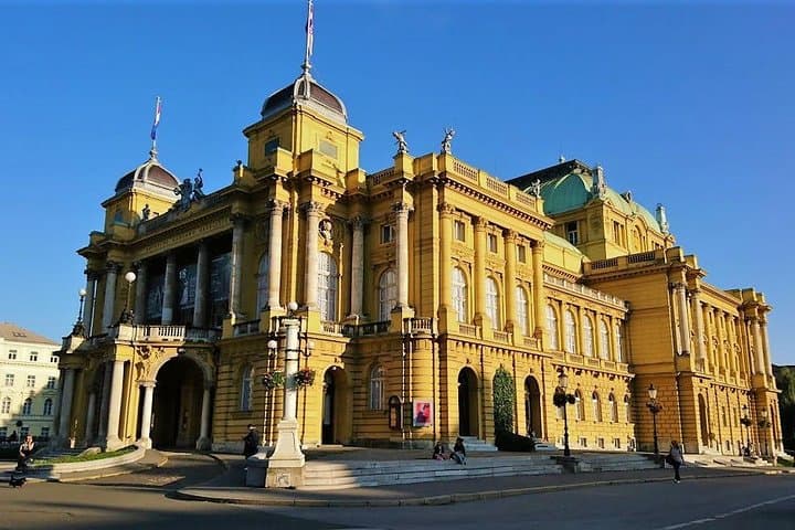 Zagreb panoramic van tour: Kaptol, Jarun and Upper Town highlights photo 2