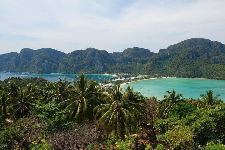 Cruise and Snorkel: Phi Phi Islands Day Trip from Phuket photo 2