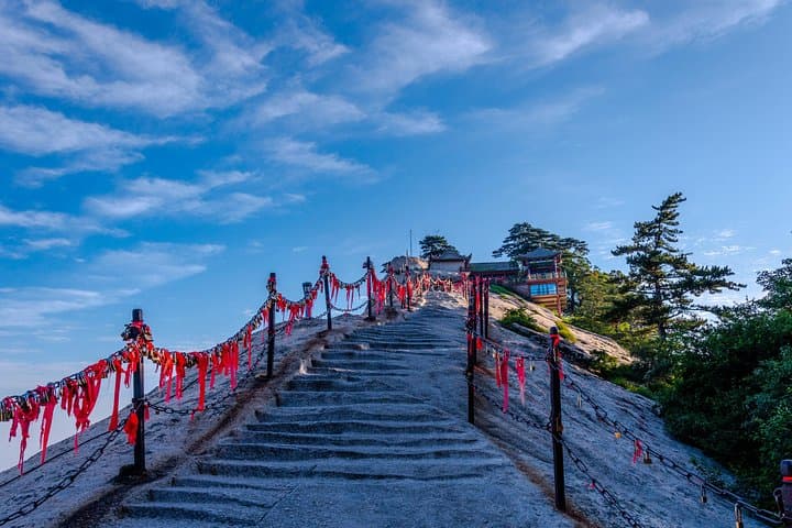 Mount Huashan Day Hike: Steep Steps, Peaks & Cable Car from Xi'an photo 4