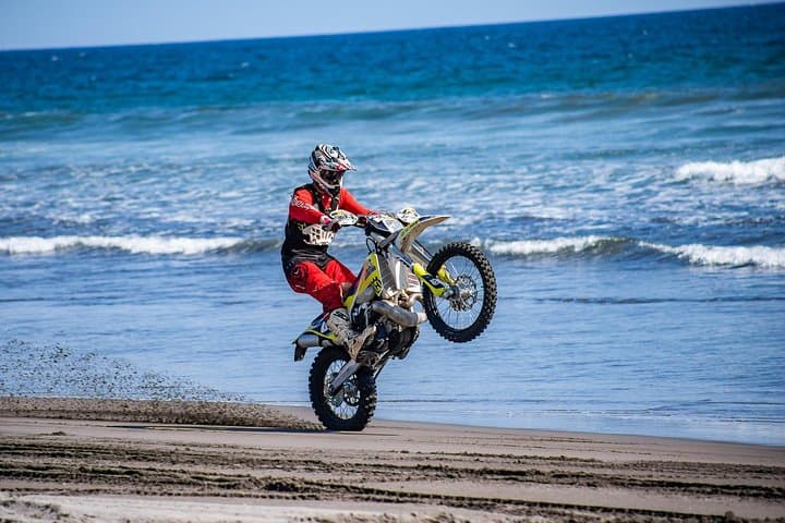 Half-Day Dirtbike Adventure in Boquete: KTM Trails, Rivers & Hot Springs