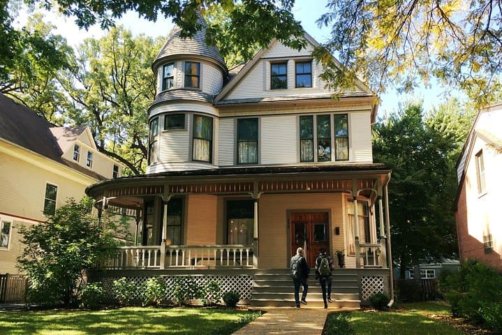 Inside Hemingway’s Oak Park Birthplace: 50-Minute Guided Tour