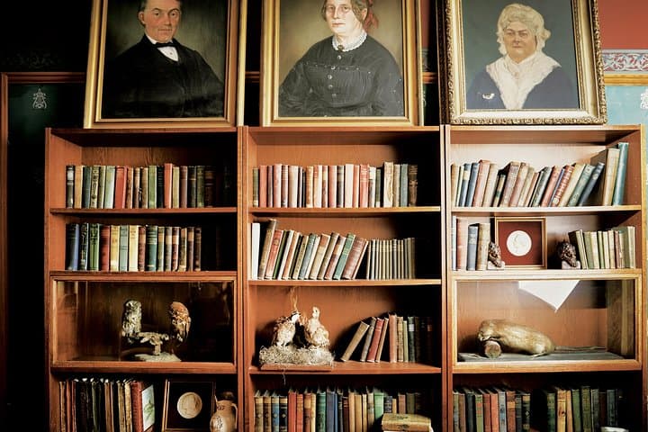 Inside Hemingway’s Oak Park Birthplace: 50-Minute Guided Tour photo 3