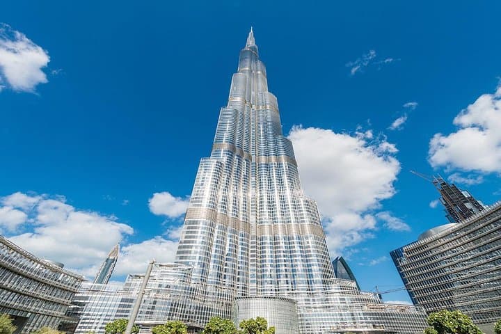 At The Top: Visiting Burj Khalifa Floors 124 & 125 — Tickets, Tips & Timing