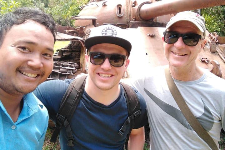 2-Day Angkor Wat Sunrise Tour — Banteay Srei & Tonle Sap photo 4