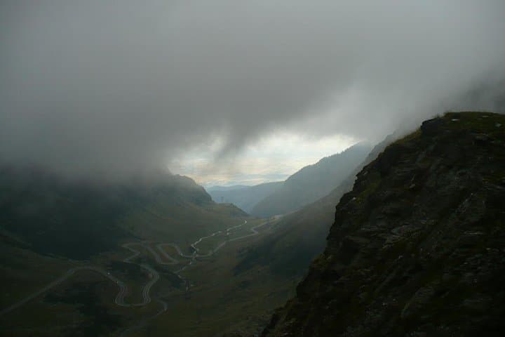 Transfagarasan Highroad Tour from Brasov: Balea Lake, Vidraru Dam & Historic Sites photo 4