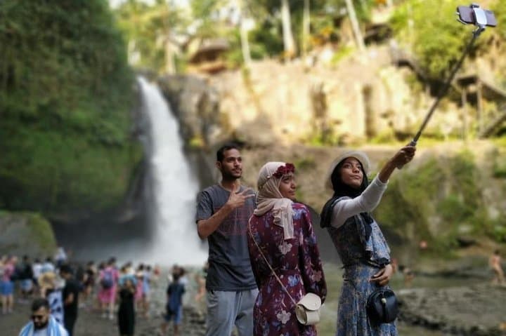 Ubud Full-Day Tour: Monkey Forest, Tegalalang Rice Terrace & Bali Swing photo 4