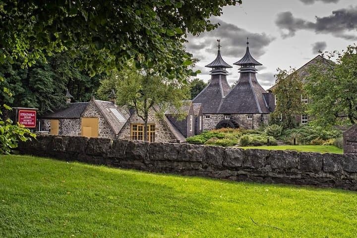 Speyside Whisky Trail Day Tour from Aberdeen: Cardhu & Cooperage Tasting photo 2