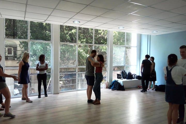 Tango Lessons in Buenos Aires with Vamos Academy — Private 90-Minute Class photo 3