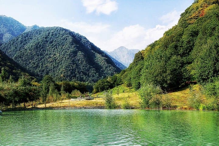 Gabala & Shamakhi Day Tour from Baku: Tufandag, Nohur Lake & Juma Mosque photo 6