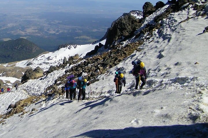 Iztaccihuatl High Mountain Trekking - Refuge at 4,780 m