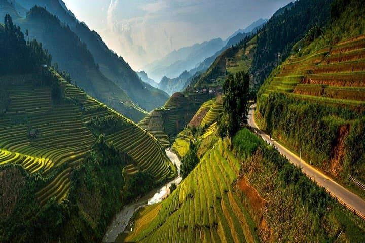 Ha Giang 3-Day Adventure: Ma Pi Leng Pass, Dong Van & Ethnic Villages photo 1
