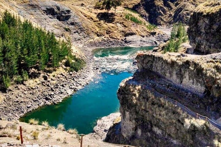 Full-Day Q'eswachaka Inca Bridge & Four Lagoons Tour from Cusco photo 3