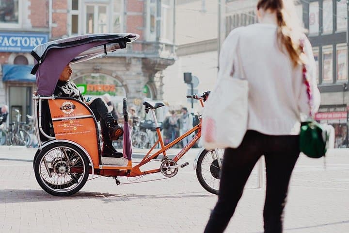 Explore Amsterdam by Pedicab: 2-Hour City Tour of Canals, Parks & Museumplein photo 4