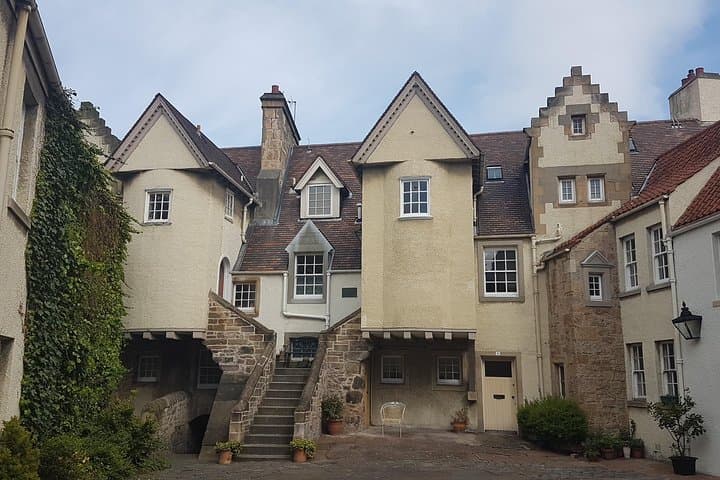 Private Edinburgh and Rosslyn Chapel Tour — Minivan Shore Excursion