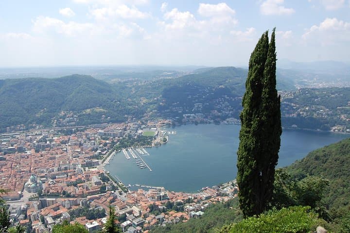 Como Cathedral, Cableway & Wine Tasting: A Day on Lake Como photo 4