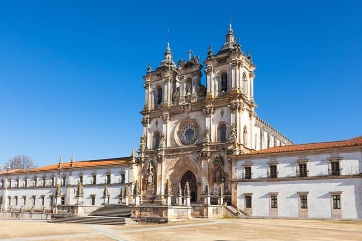 Full-Day Fatima, Batalha, Nazaré & Óbidos Tour from Lisbon photo 3