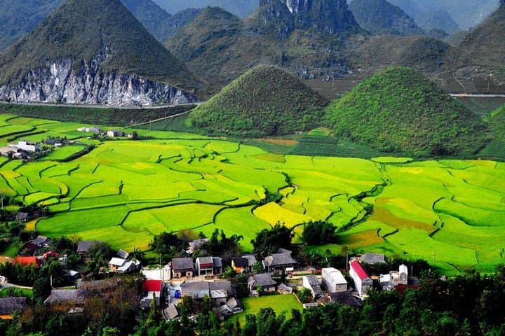 3-Day Ha Giang Loop: Dong Van Geopark by Limousine from Hanoi photo 2