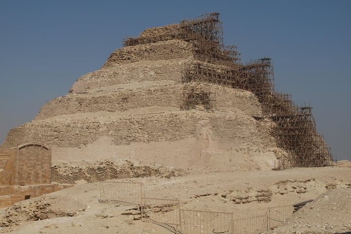 Giza Pyramids, Sphinx & Saqqara: Private Full-Day Tour Guide photo 4