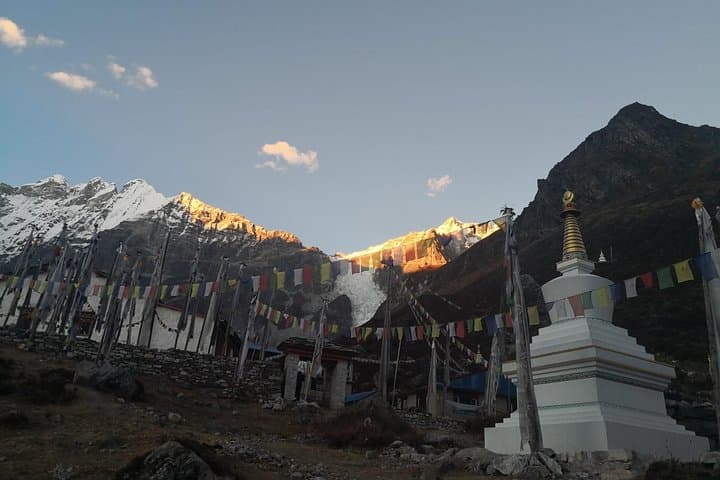 Annapurna Base Camp 14-Day Trek: Poon Hill, Jhinu Hot Springs & Himalayan Views