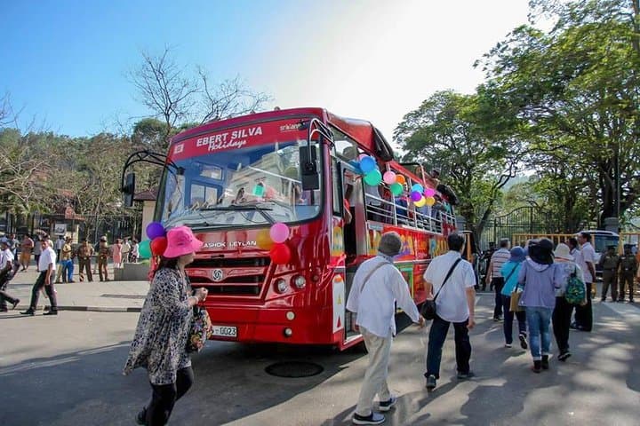 Colombo Open-Deck City Tour — 2.5-Hour Highlights & Insider Tips photo 3