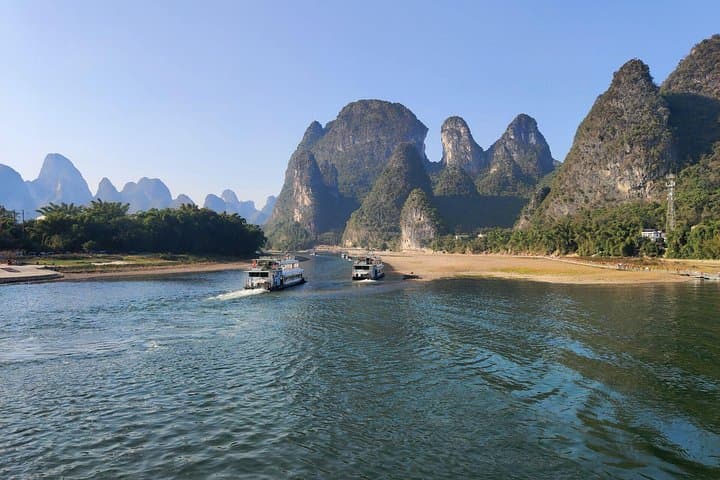 5-Day Guilin & Yangshuo Adventure: Li River Cruise, Xianggong Hill, and Longji Rice Terraces photo 5