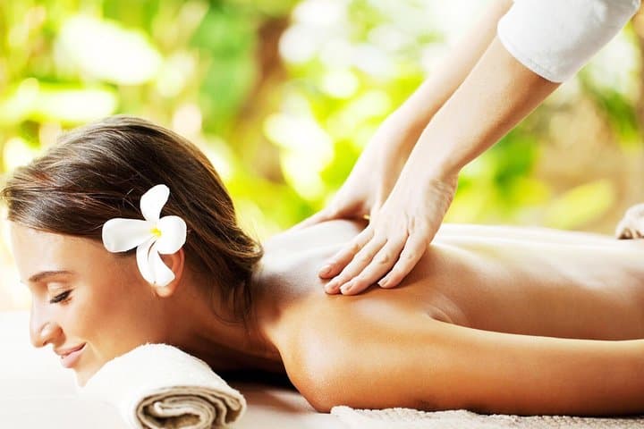 Maui Relaxation: 90-Minute Professional Massage with Organic Oils
