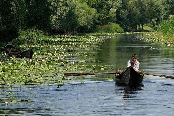 2-Day Danube Delta & Black Sea Tour from Bucharest: Birds, Canals and Coastal History photo 3