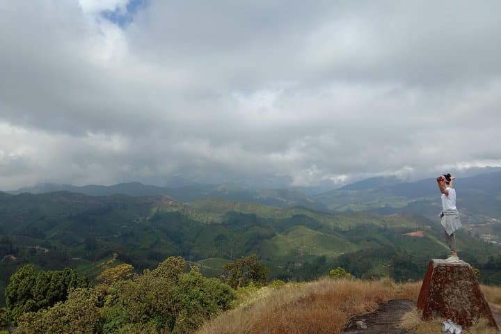 Munnar Mountain Trekking — Letchmi Hills Tea-Garden Trek (6 hr) photo 4