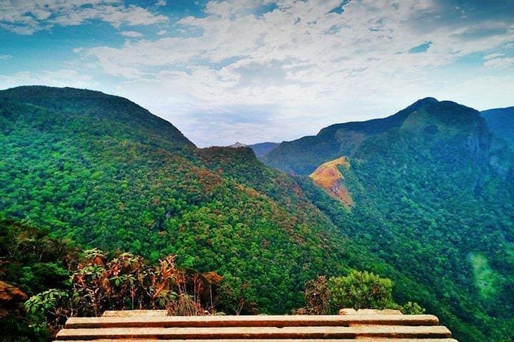 Day Tour of Nuwara Eliya: Tea Estates, Ramboda Falls & Gregory Lake in One Day photo 1