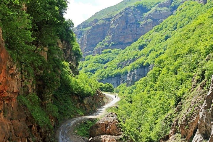 Quba Day Tour: Forests, Red Town, Mestdergah Waterfall & Shahdag photo 4