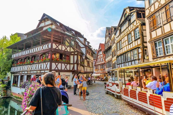 Strasbourg in 60 Minutes: Local-Led Highlights Tour of Cathedral, Petite‑France & More photo 3