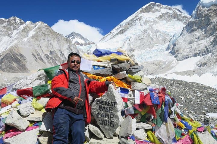 14-Day Everest Trek: Lukla to Everest Base Camp Itinerary & Practical Guide