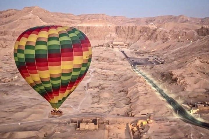Dawn Hot-Air Balloon Ride Over Luxor’s Ancient Temples photo 5