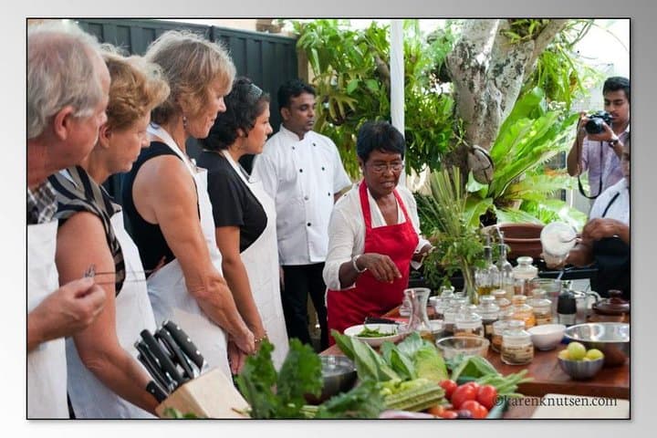 Colombo 3-Hour Sri Lankan Cooking Class with Chef Mohara photo 3