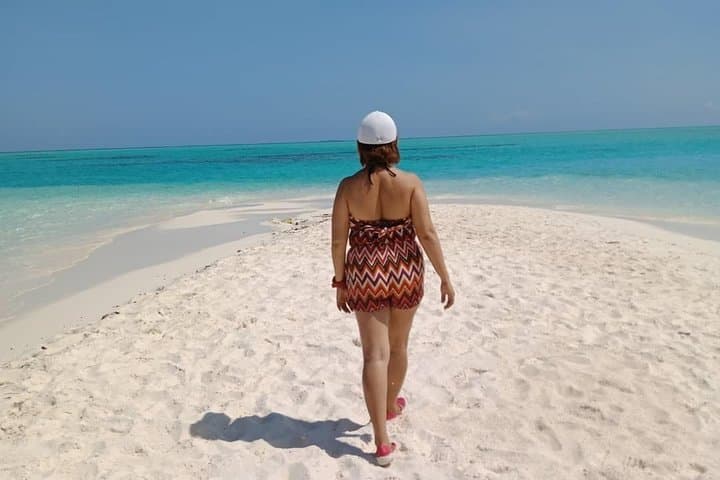Balabac Island Hopping: 3-Day Private Tour from Puerto Princesa