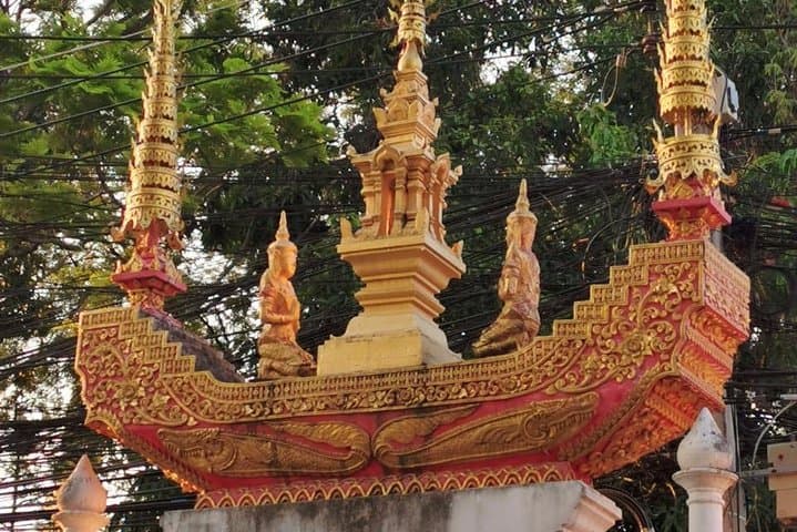 Sunrise Blessing Walk to Doi Suthep: Alms, Chanting & Panoramic Views photo 6