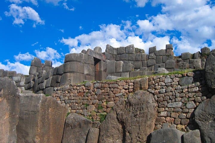 Cusco City Tour: Explore Inca History, Colonial Architecture & San Blas