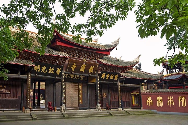 2-Day Private Tour: Leshan Giant Buddha & Mount Emei Overnight