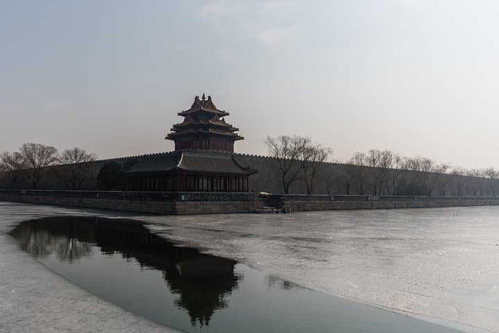 Private Beijing Full-Day: Forbidden City, Hutongs & Acrobatics Show photo 3