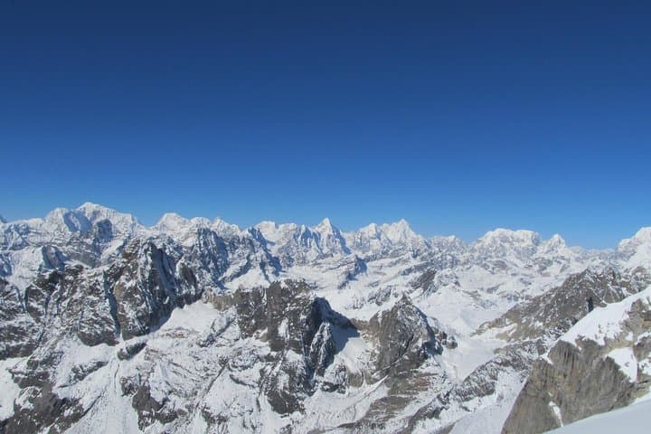 Conquering Everest's Three High Passes: A 16‑Day Khumbu Trek photo 6