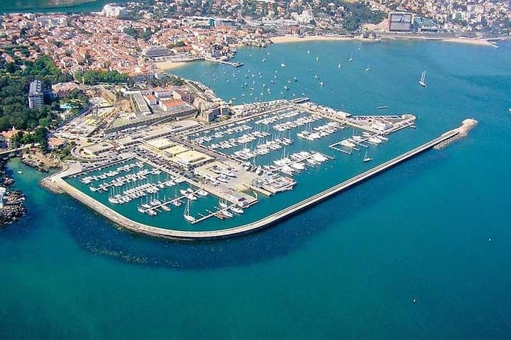 Lisbon to Cascais Coastal Paddle Tour — Lesson and Scenic Route photo 4